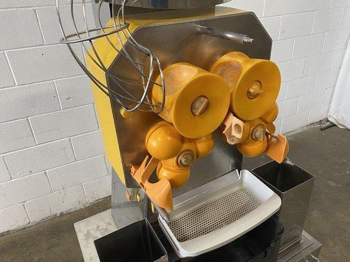 Used Zumex Speed Citrus Juicer
