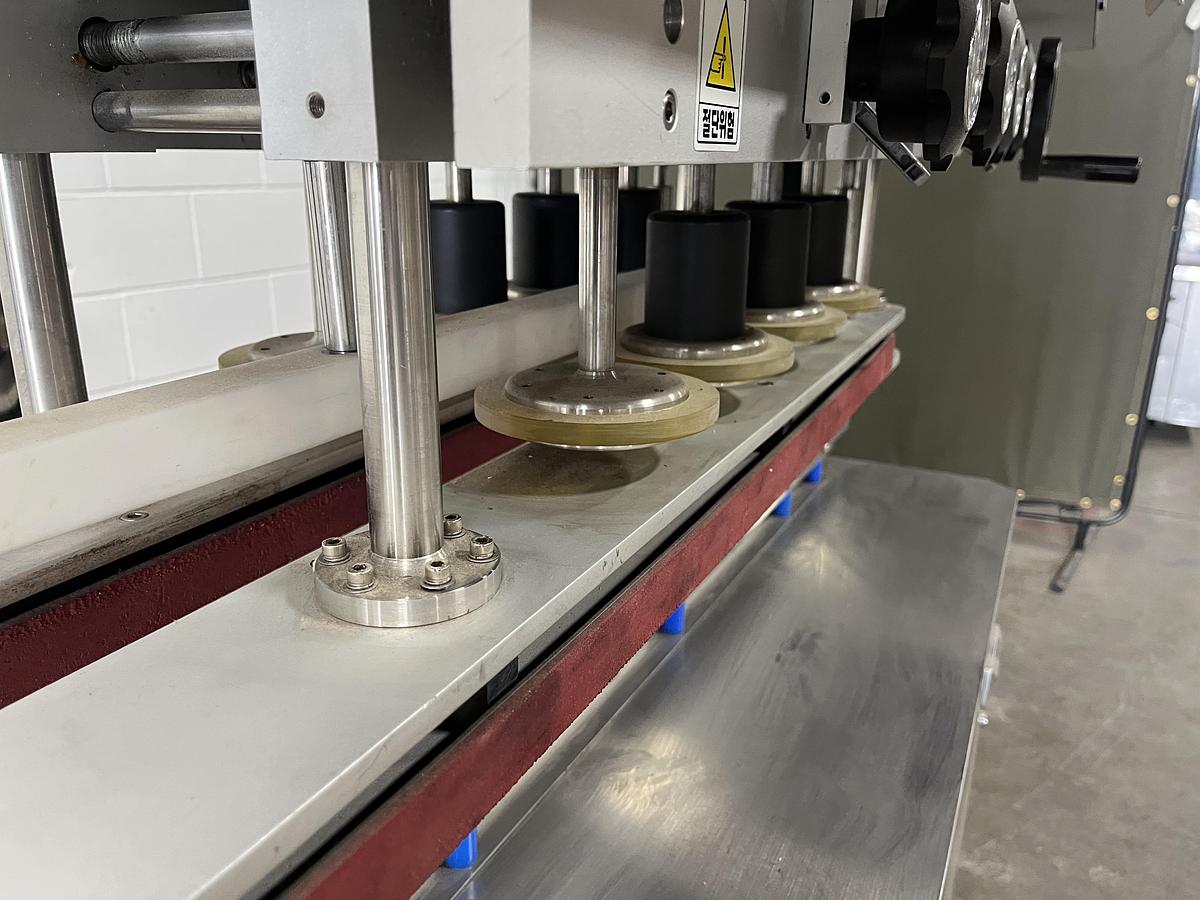 Used Pharmasystec Bottle Capper