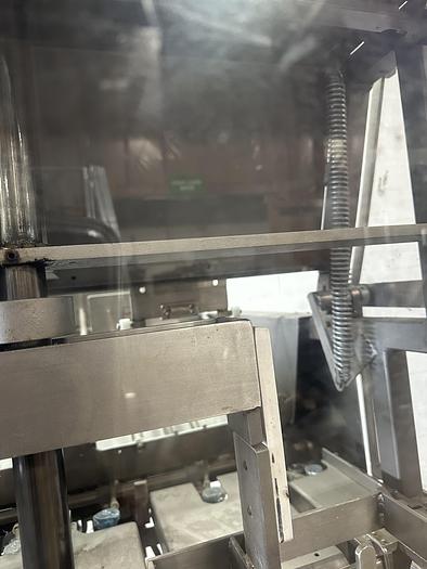 Used A.E.Randles 9-32 Automatic Tray Former