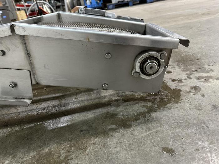 Used Incline 8' Wire Conveyor