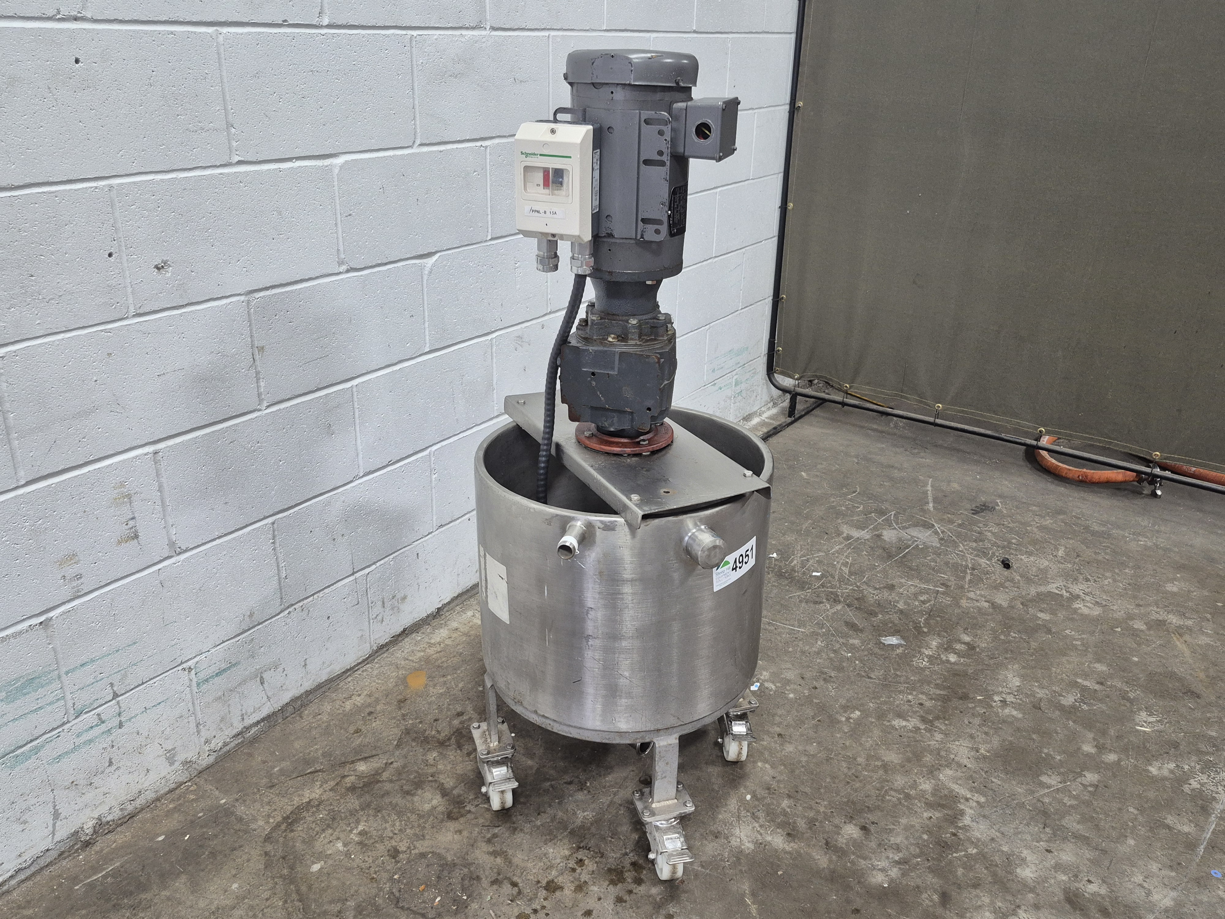 Used SS 17.5 Gallon Jacketed Tank