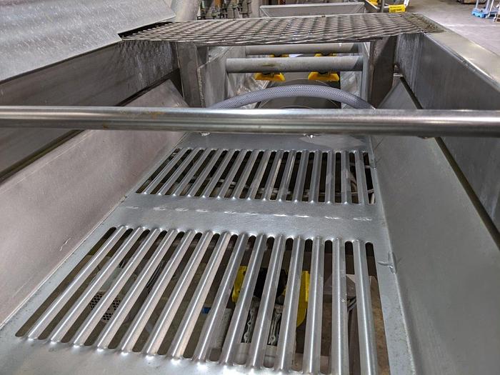 Used DTS Produce Corkscrew Washer