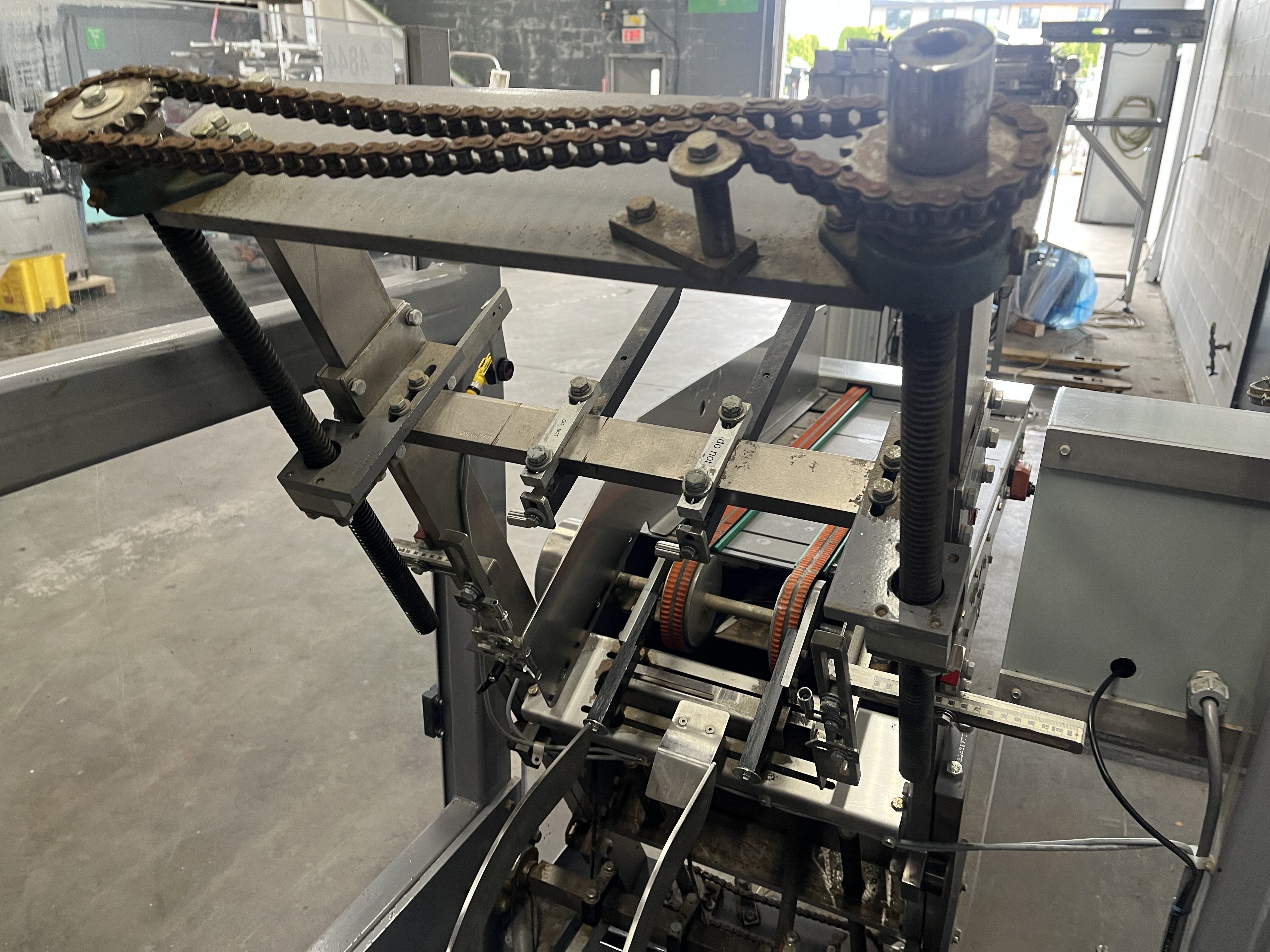 Used Thiele ZP30A Box Former