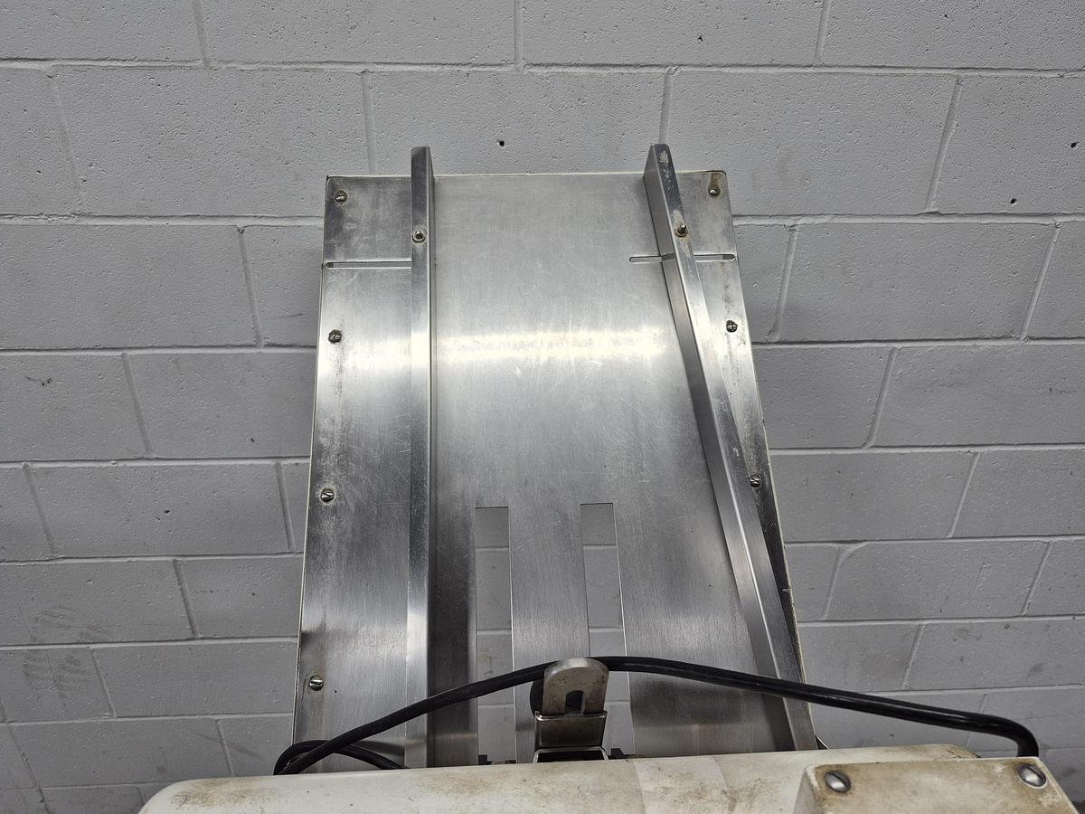Used Oliver 797-32 Bread Slicer with Mini-Vert Air Bagger Station