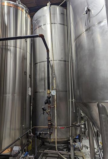 Used SS Vertical Hot Liquor Tank