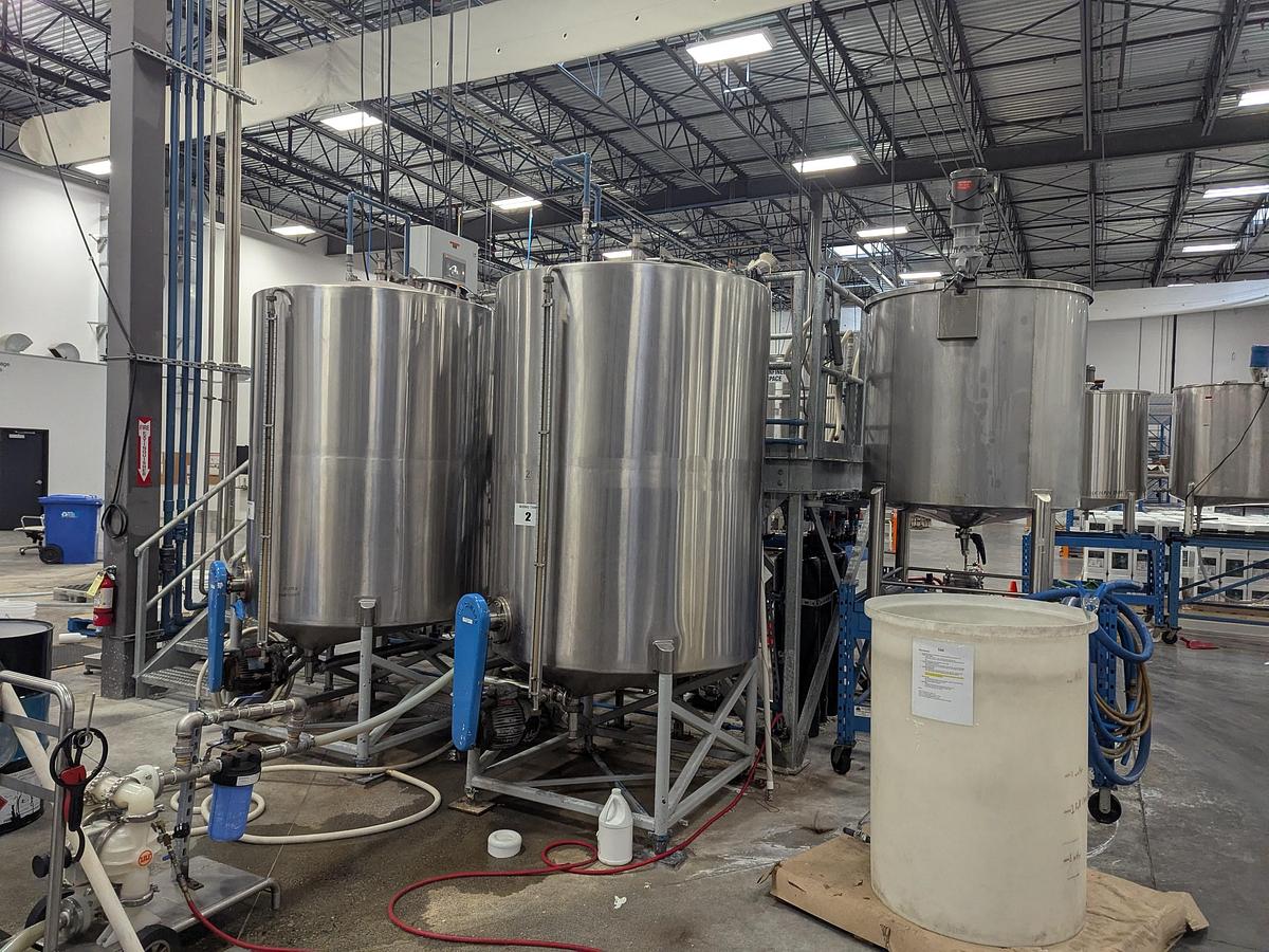 Used 3000L Mixing Tanks