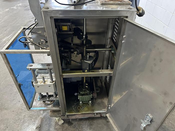 Used Vertical Form Fill Sachet Machine with Auger Filler