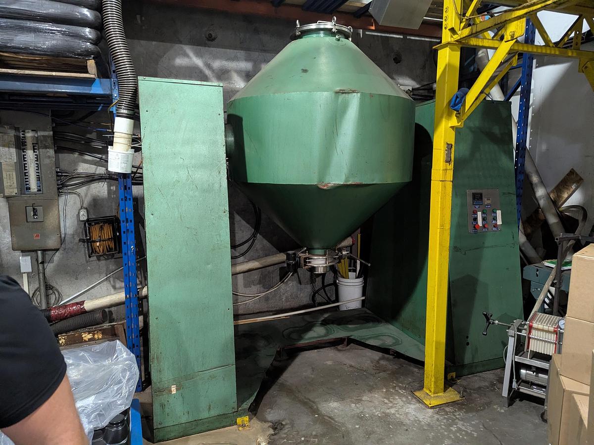 Used Vacuum Blender