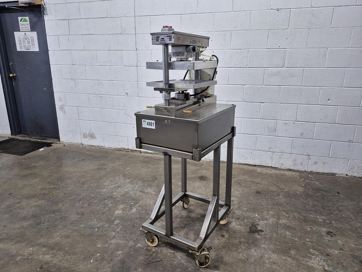 Used Comtec 2200 Pie Press