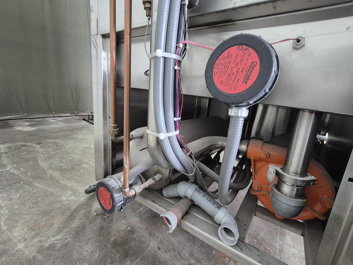 Used LVO TL14E Commercial Electric Tray Washer