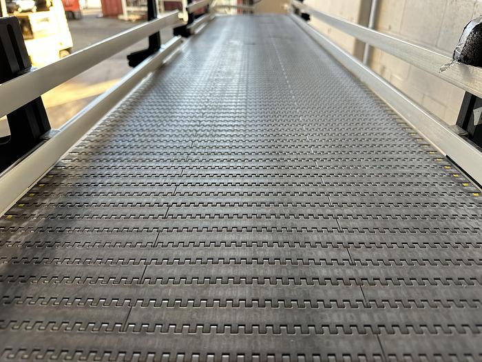 Used Can Line Accumulation Conveyor
