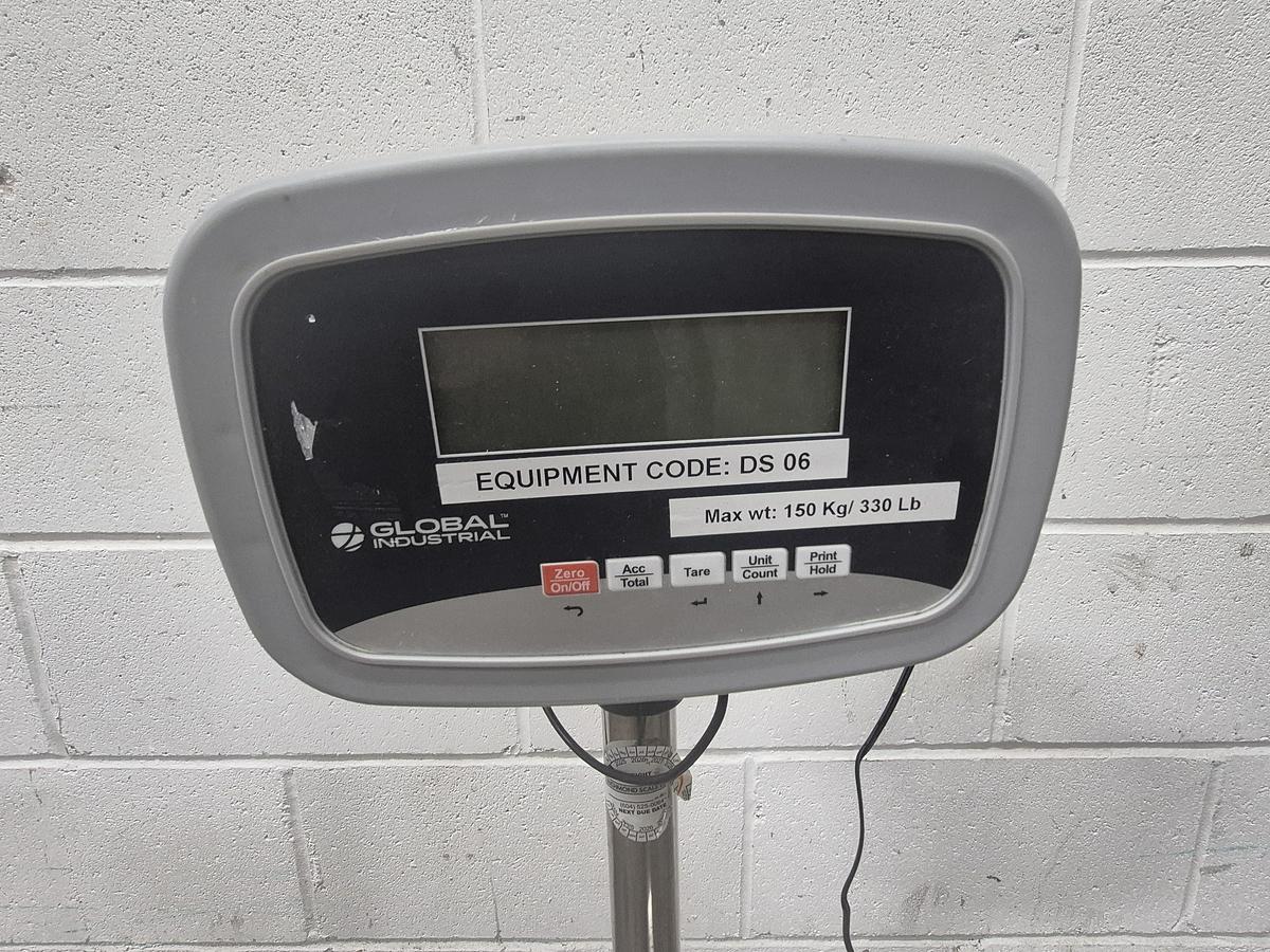 Used Global Industrial Bench & Floor Scale