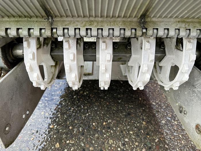 Used 21'L Incline Unloading Conveyor