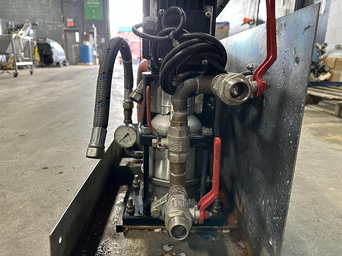 Used Diaphragm Expansion Tank with Pump