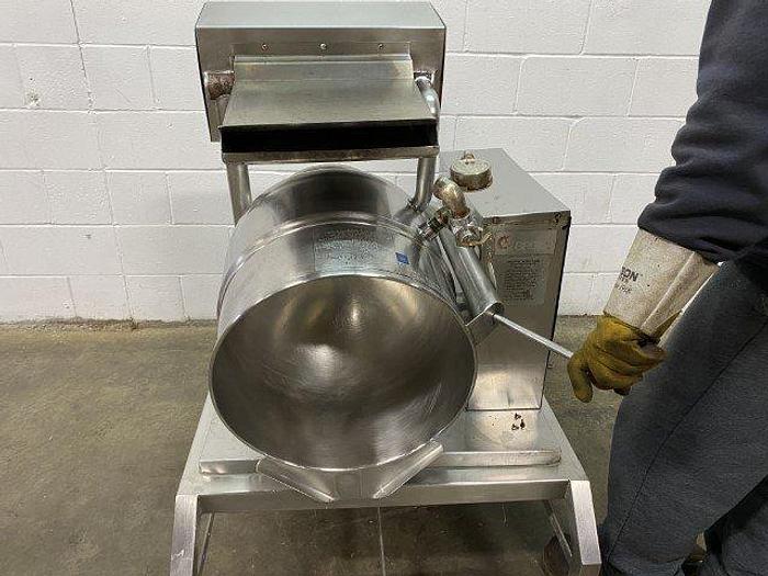 Used Groen TDH-40 SS Tilt Kettle