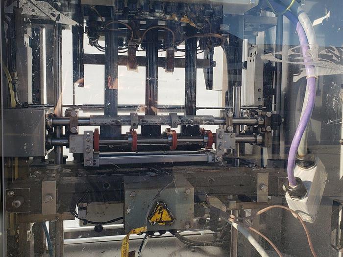 Used Winpak W-12 Liquid VFFS