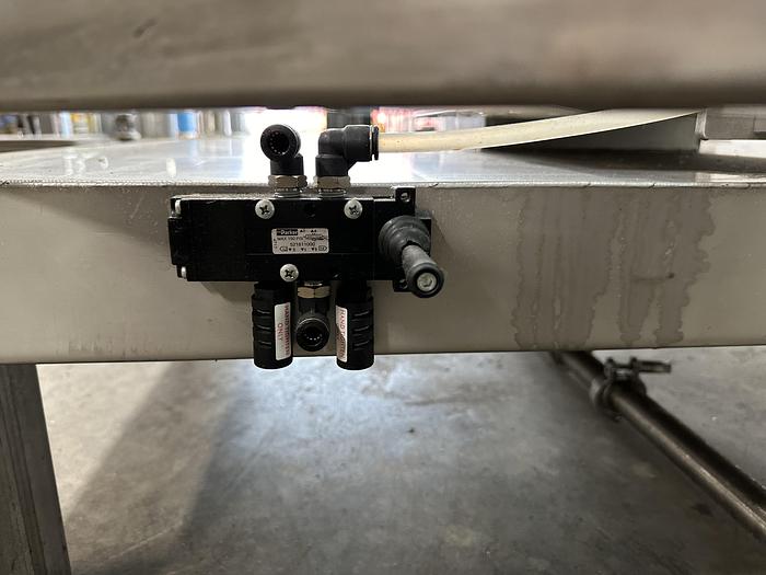 Used Vortex Pneumatic Tote Cage