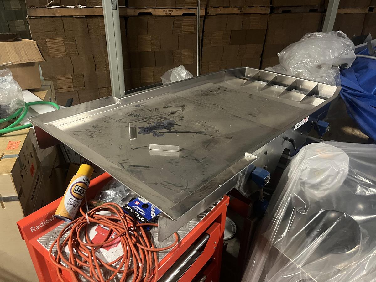 Used Raspberry Crumble Conveyor