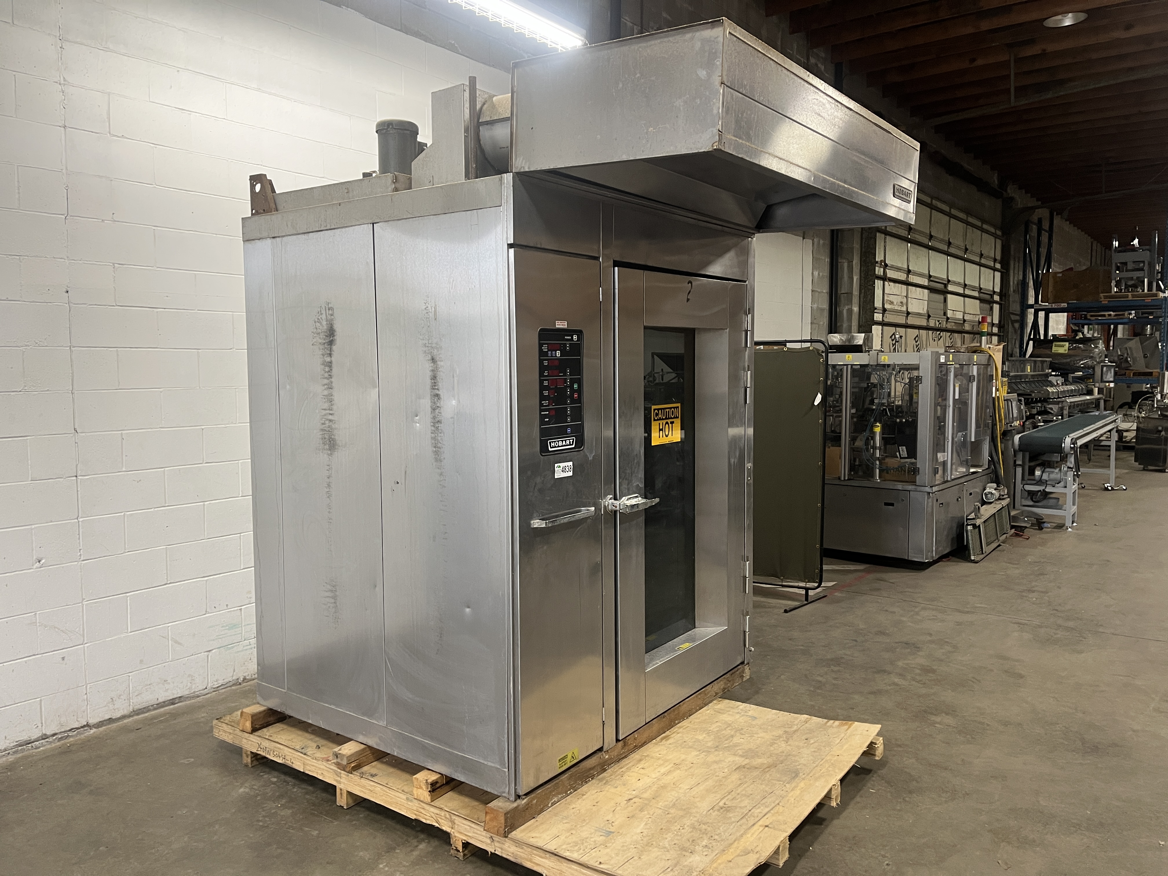 Used Hobart HBA2G Double-Rack Natural Gas Oven