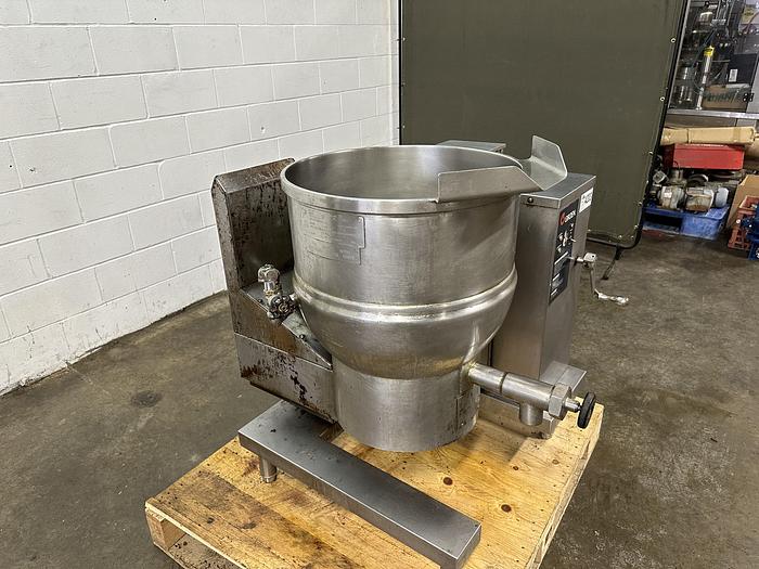 Used Groen DHT/20 Steam Jacketed Tilt Kettle