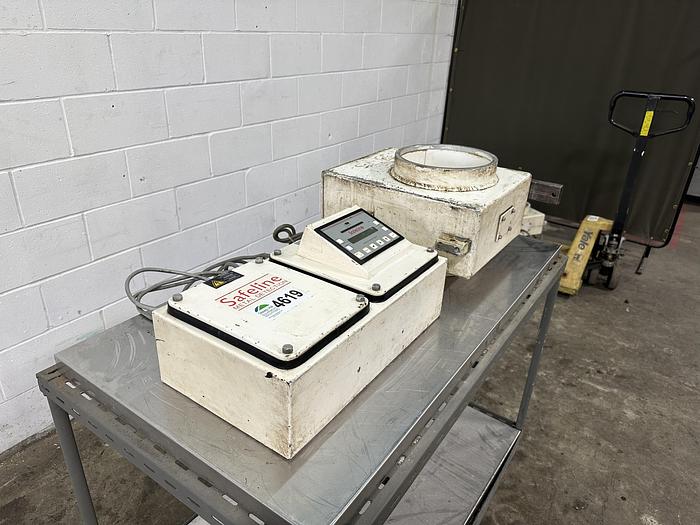 Used Safeline PowerPhase Plus Metal Detector