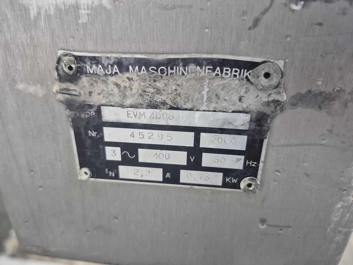 Used MAJA EVM 4006 Membrane Skinning Machine