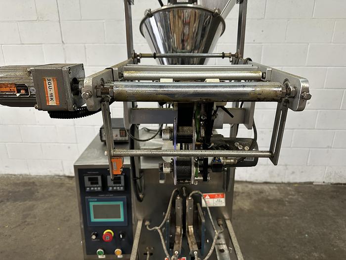 Used Vertical Form Fill Sachet Machine with Auger Filler