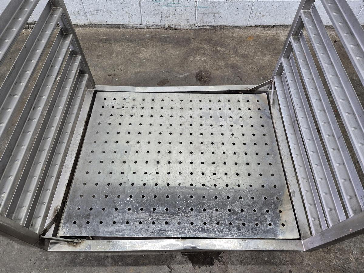 Used 12-Rack Smoke Truck 