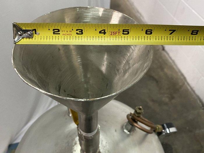 Used 10 Gallon Pressure Tank