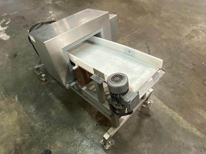 Used Fortress Phantom Metal Detector