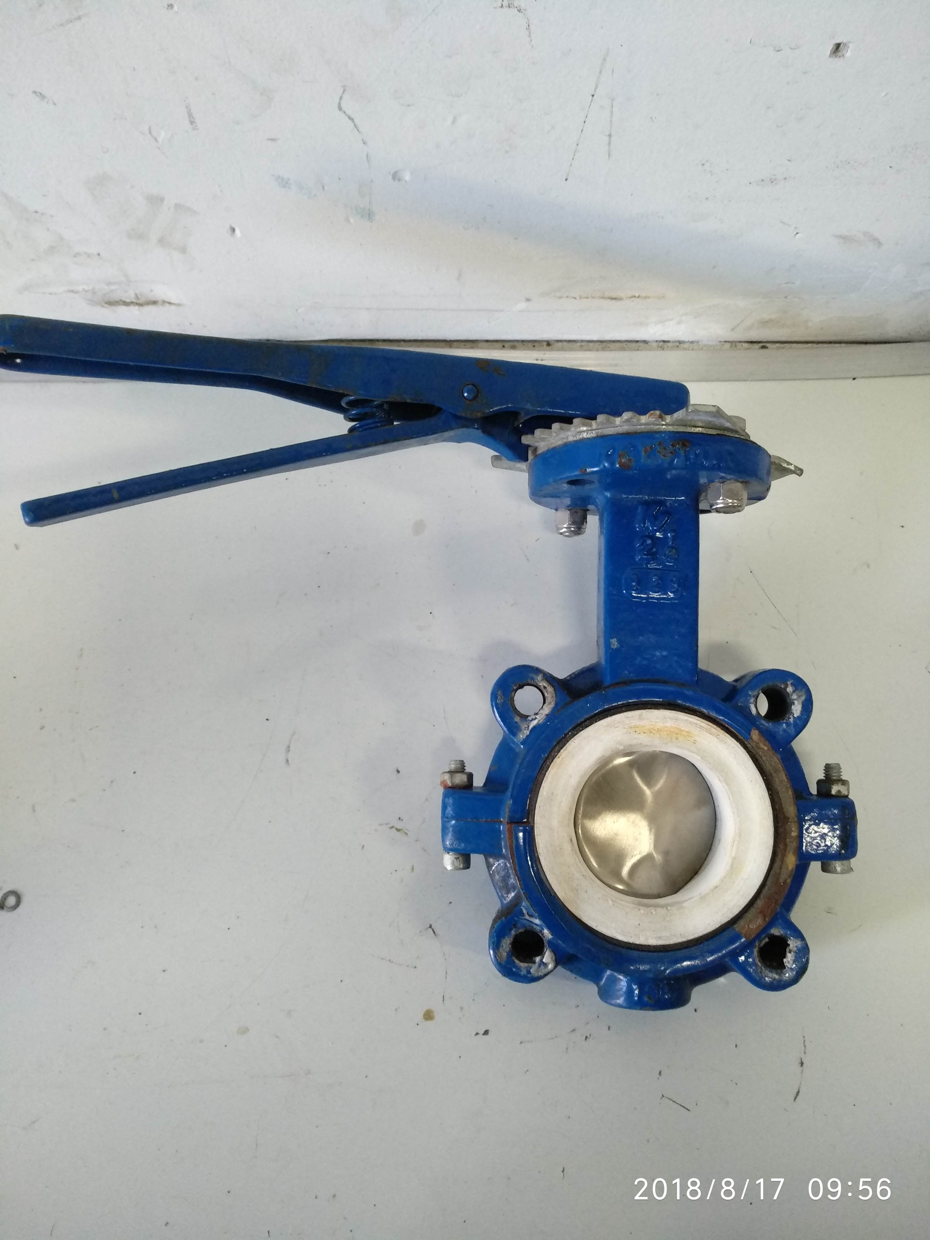 Used Manual 2 1/2" Butterfly Valve