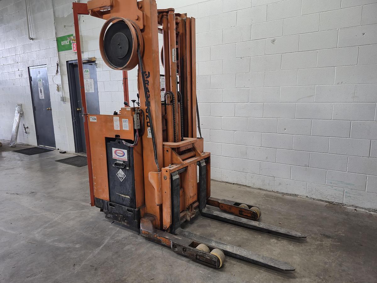 Used Raymond 20R30TT Electric Forklift