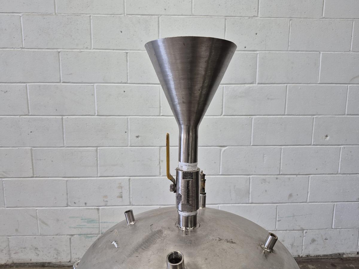 Used 10 Gallon Pressure Tank