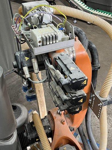 Used KUKA KR 16-2 S Robot Arm