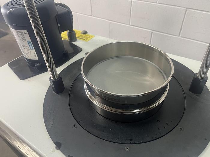 Used Tyler RX-812 Coarse Sieve Shaker