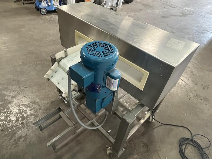 Used E-Z TEC III Metal Detector