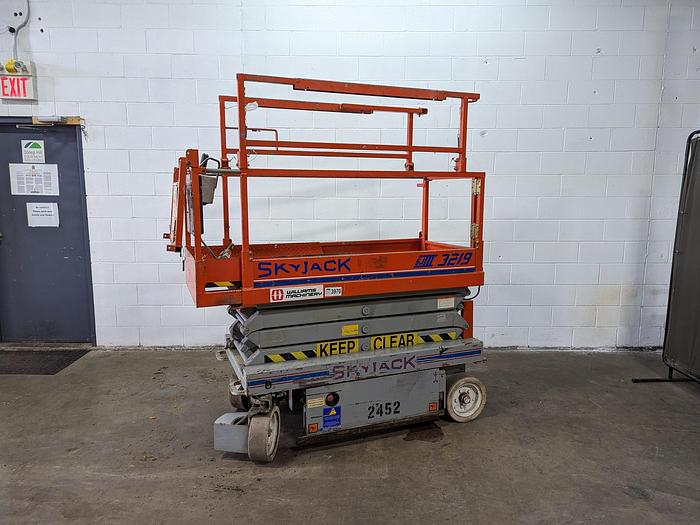Used Skyjack SJ111 Scissor Lift