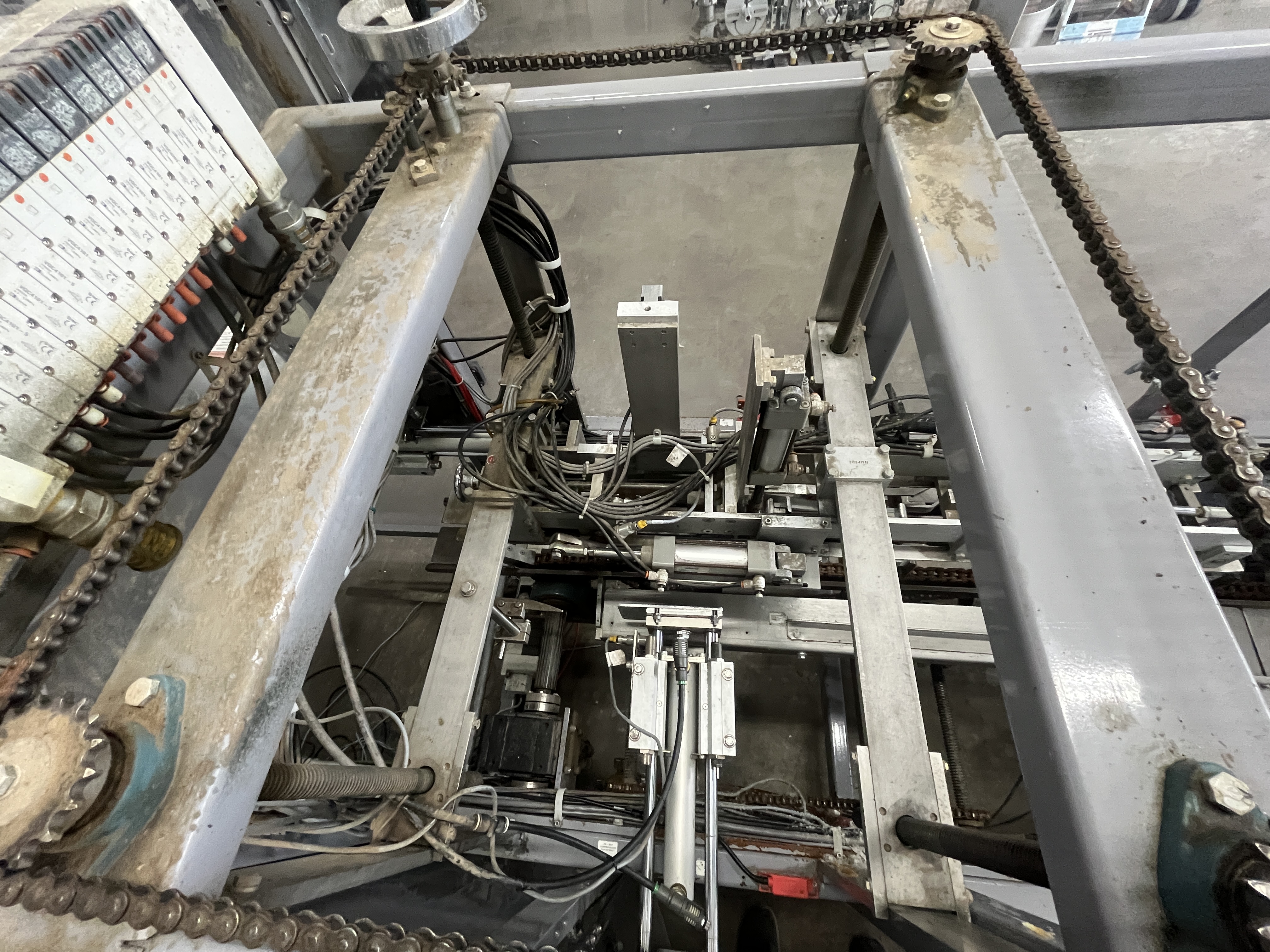 Used Thiele ZP30A Box Former