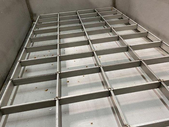 Used SS Heavy Duty Lidded Bin