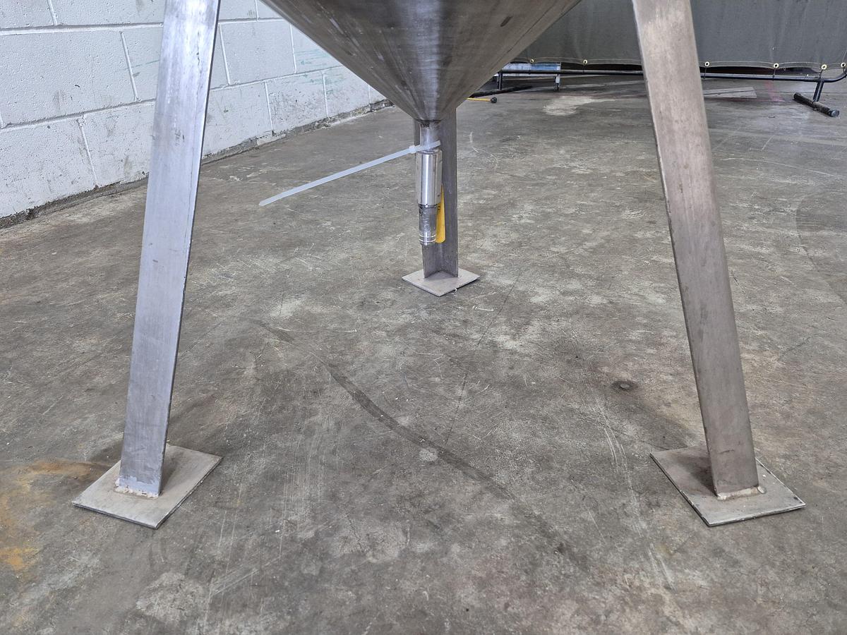 Used 10 Gallon Pressure Tank