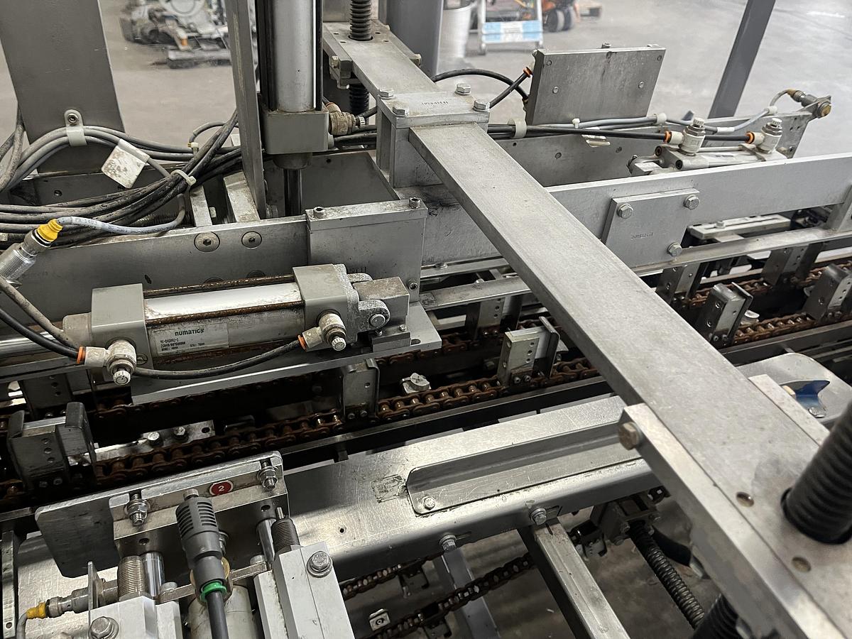 Used Thiele ZP30A Box Former