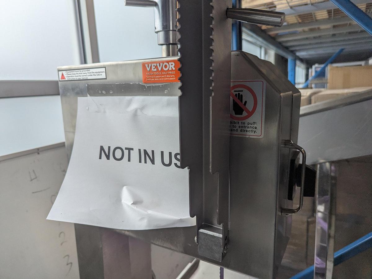 Used VEVOR Vertical Band Saw