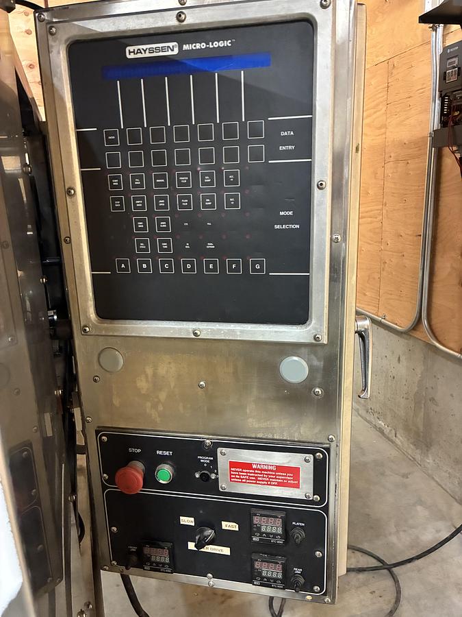 Used Hayssen VFFS Bagger