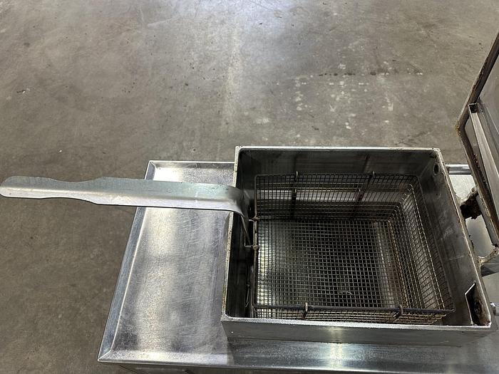 Used Henny Penny Pressure Fryer