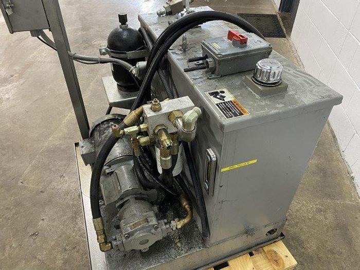 Used Nott 30 Gallon Hydraulic Reservoir