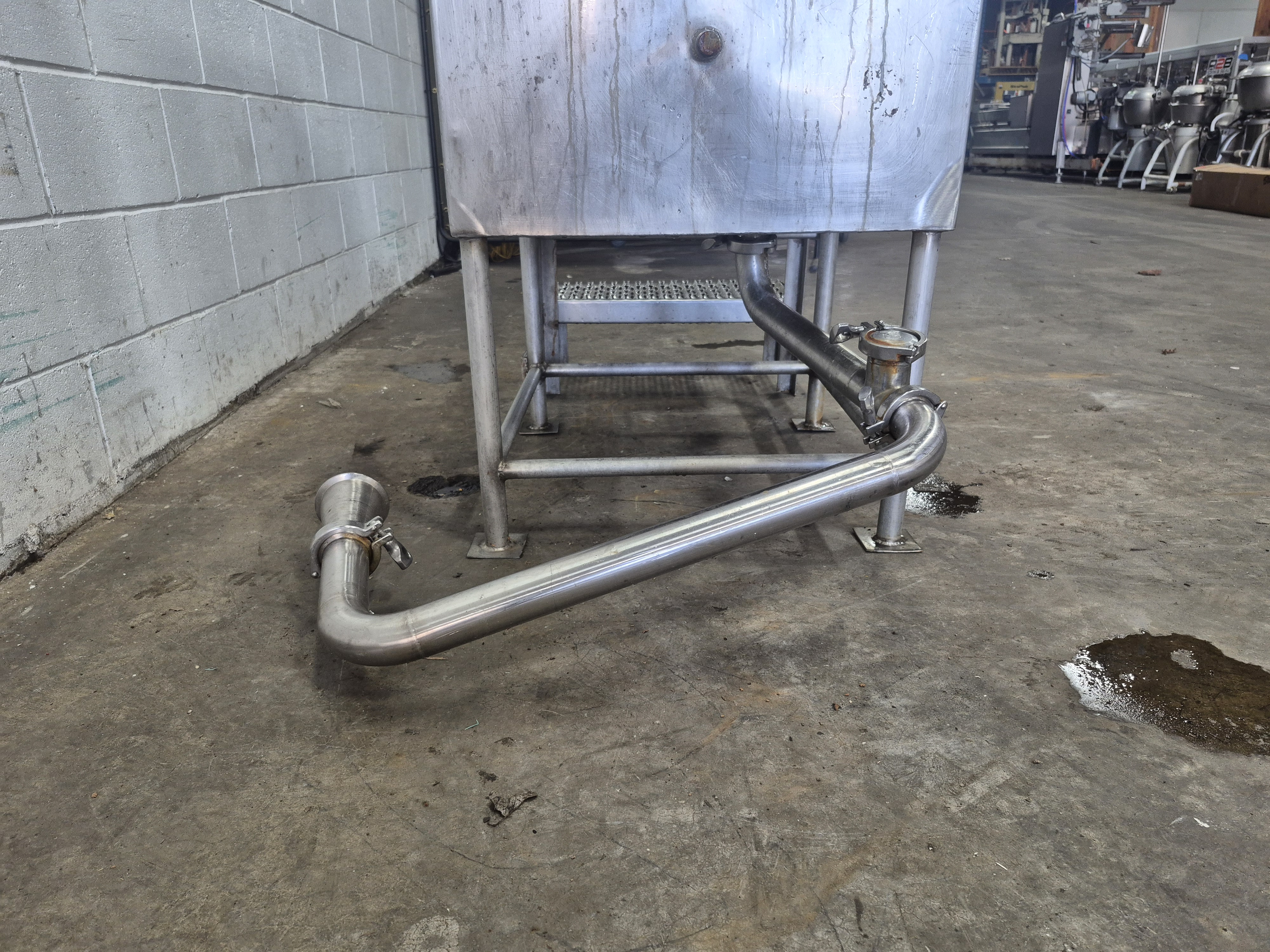 Used Balance Tank w/ Strainer Screen Bottom