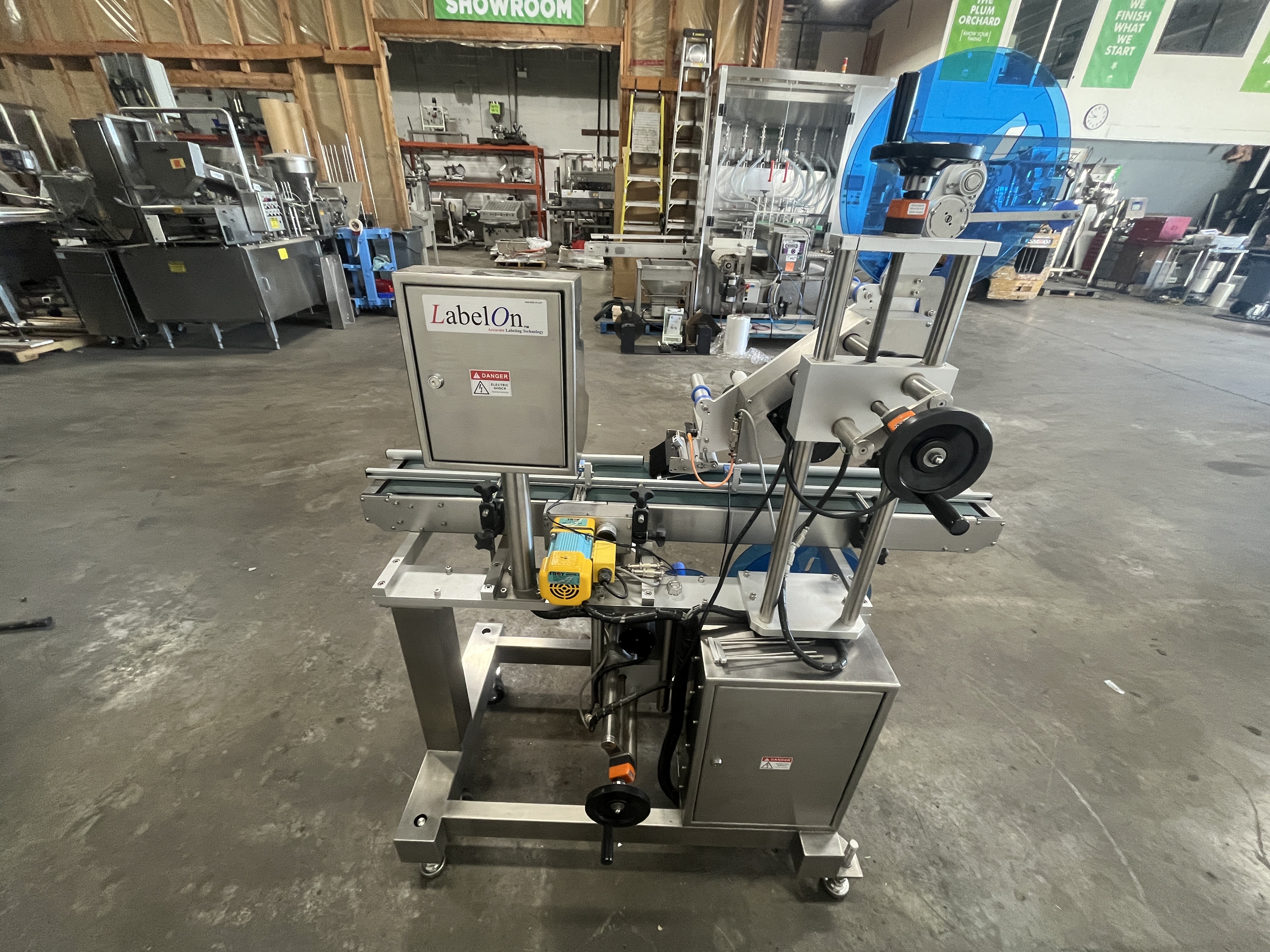 Used Label-on Basic 300 Labeling System