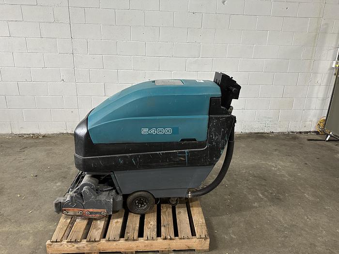 Used Tennant 5400 Automatic Scrubber
