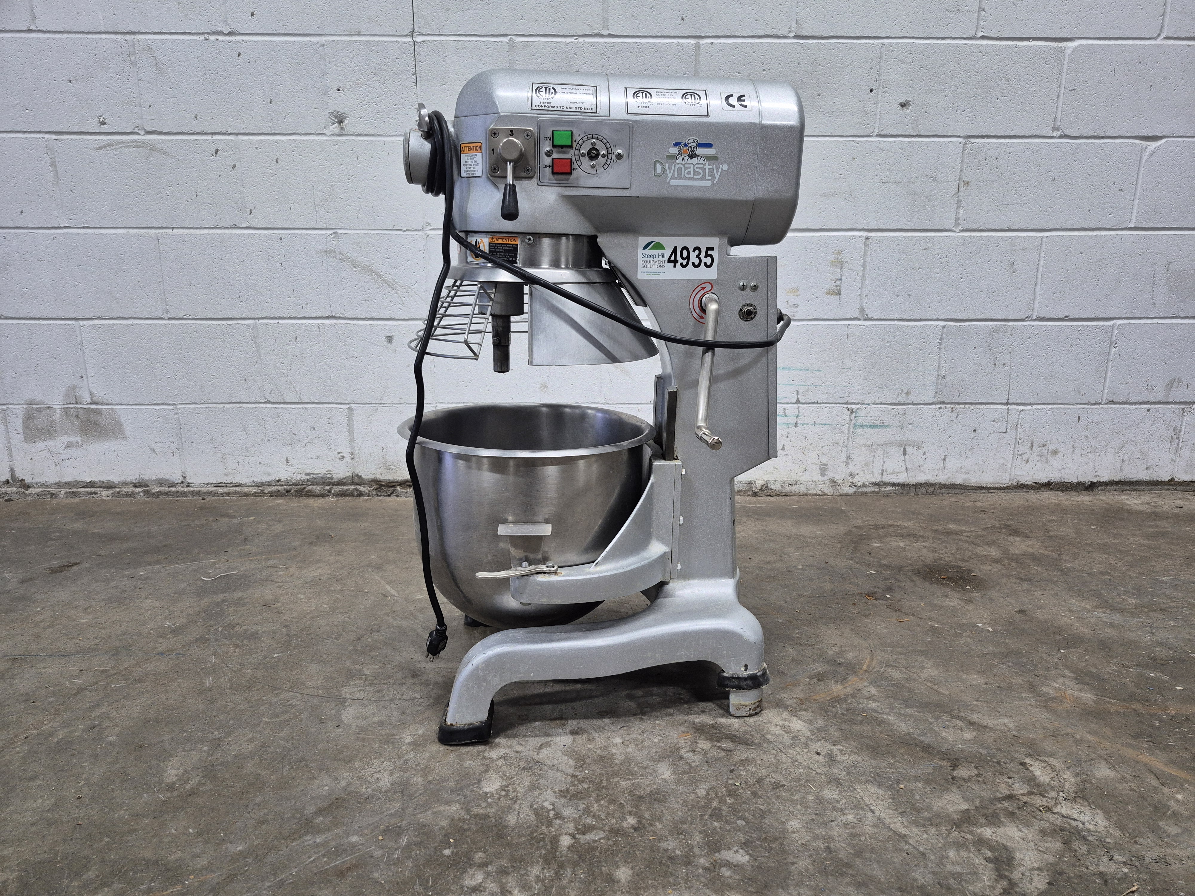Used Dynasty 20 Quart Planetary Mixer 