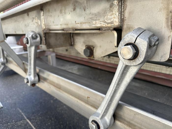 Used Stainless Steel Shaker Conveyor